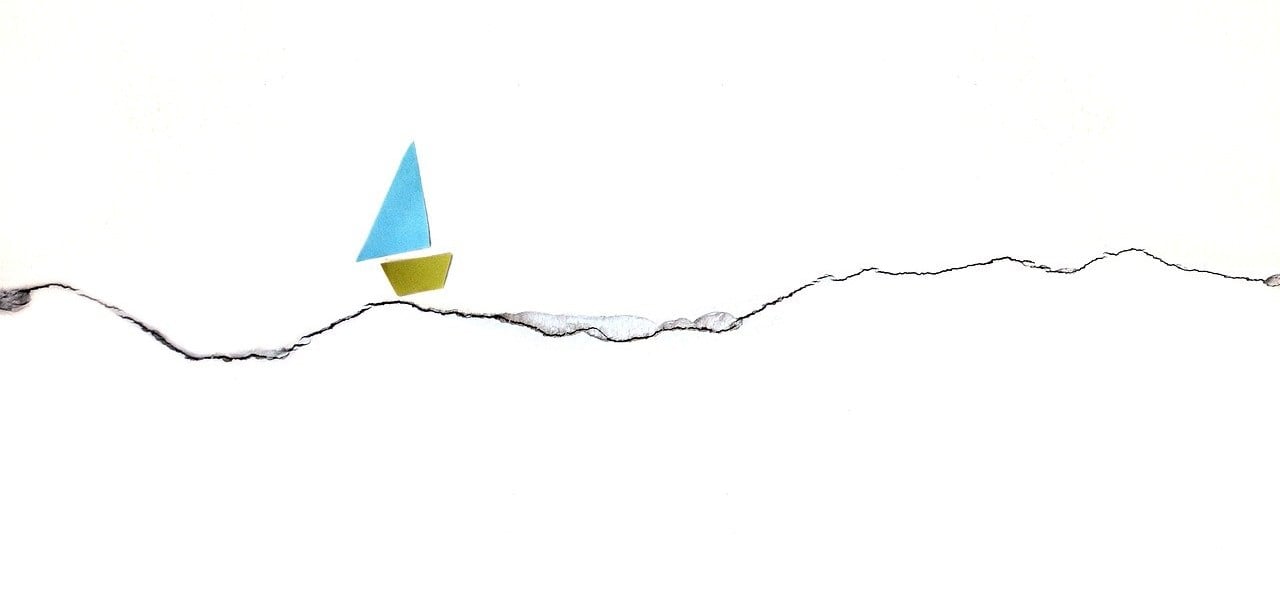 Minimalist drawing of a sale boat (blue sail and green body) on the water (represented by a wavy black line)